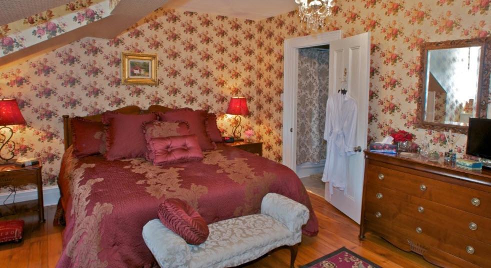 Maplehurst Manor Bed & Breakfast Brockville Ruang foto